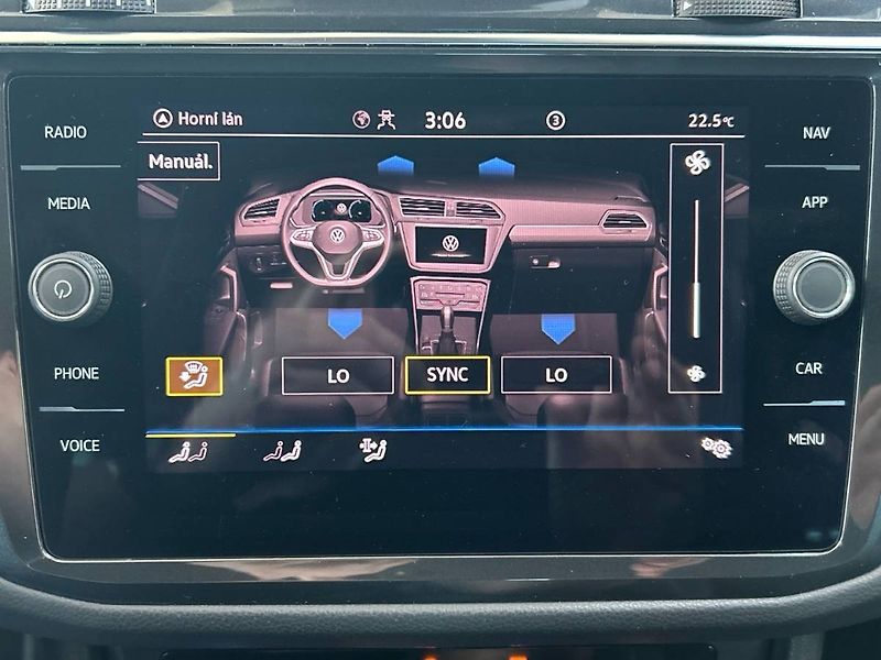 Volkswagen Tiguan (2021) 1.5 TSI 7DSG R-Line - fotka 19 z 35