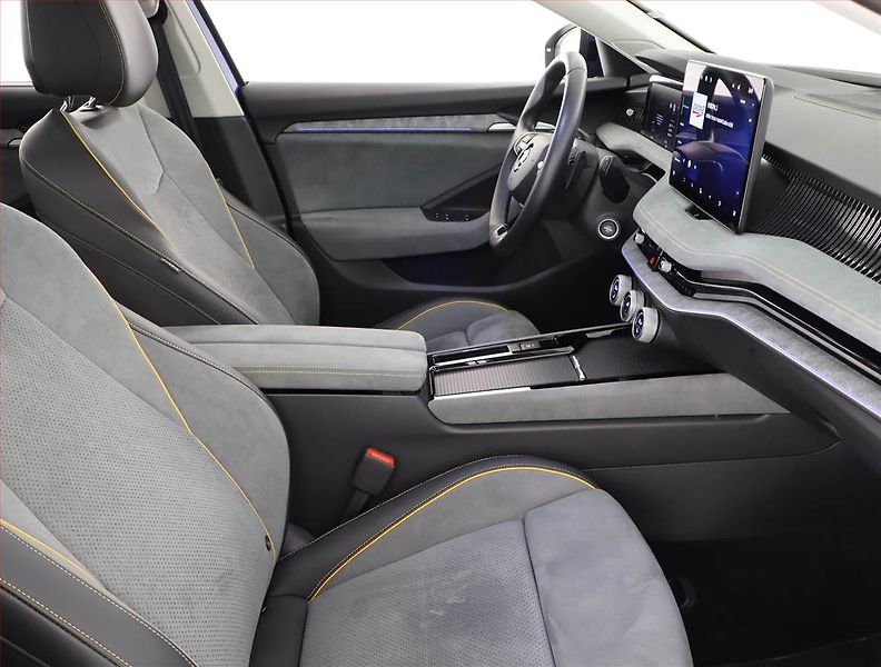 Škoda Superb (2024) 2.0 TDI - fotka 9 z 26