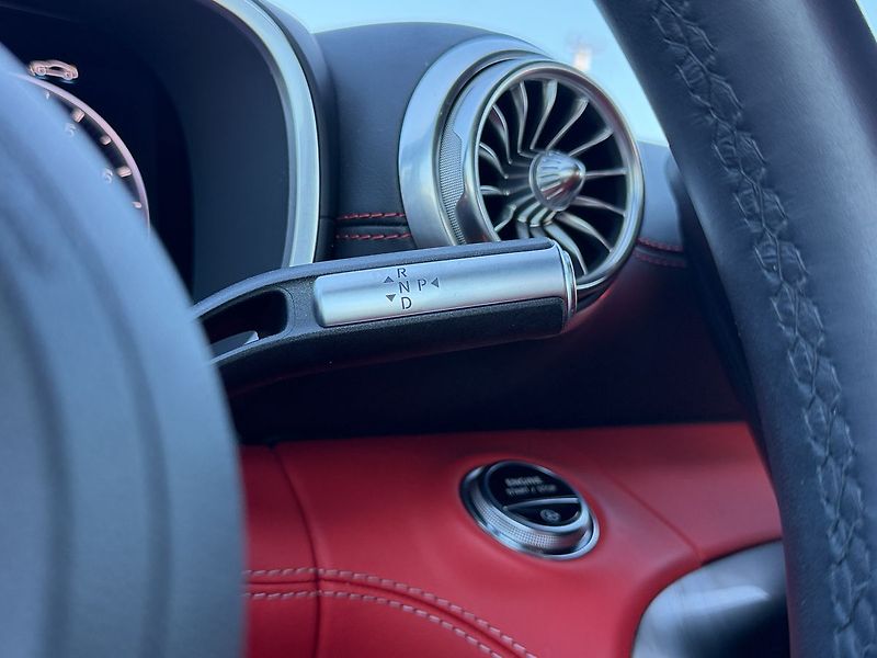 Mercedes-Benz SL 63 AMG - fotka 20 z 38