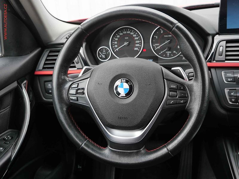 BMW Řada 3 (2013) 2.0 D 320d, 2.maj,ČR, Sport - fotka 12 z 22