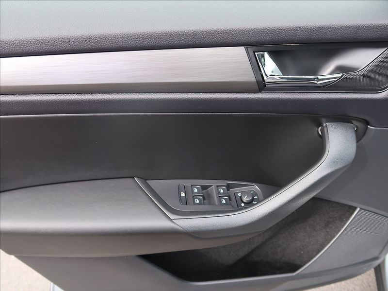 Škoda Kodiaq 2,0 TDi,110kW,1majČR,4x4,DPH - fotka 21 z 28
