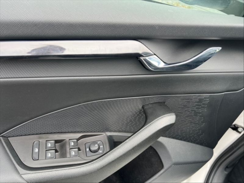 Škoda Octavia 2,0 TDI Ambition - fotka 11 z 11
