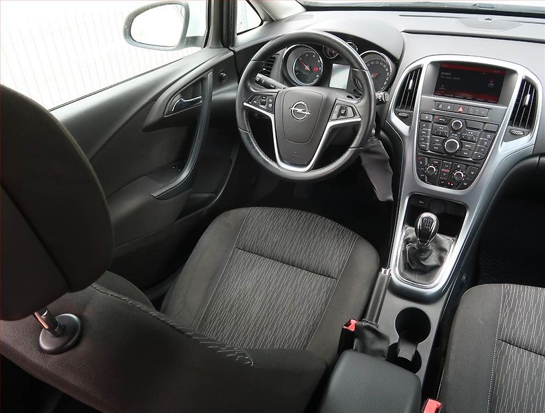 Opel Astra (2016) Enjoy 1.6 CDTI, Serv.kniha - fotka 7 z 15