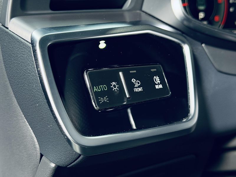 Audi A6 (2024) 50TDI*SOFT*NEZ.TOP*4.R.ZÁRUKA - fotka 17 z 38