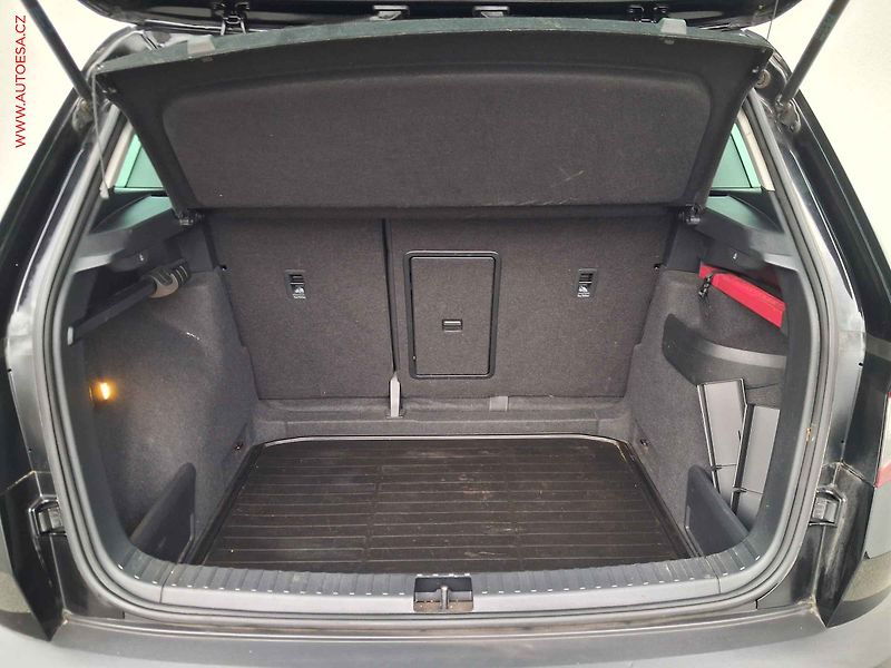 Škoda Karoq (2018) 1.0 TSi, Ambition, park.čidla - fotka 7 z 16