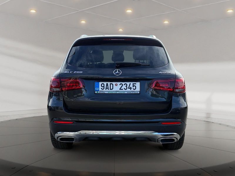 Mercedes-Benz GLC (2022) 200 145kW 4MATIC CZ DPH - fotka 5 z 11
