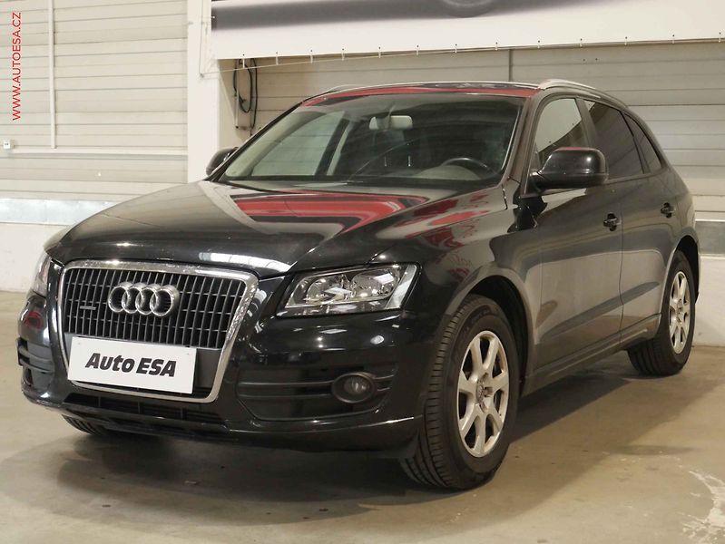 Audi Q5 (2012) 2.0 TDI, 2.maj, Kůže, AC - fotka 3 z 18
