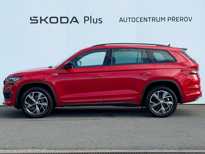 Škoda Kodiaq (2022) 2.0 TSI 140kW 4x4 SportLine DS - fotka 3 z 35