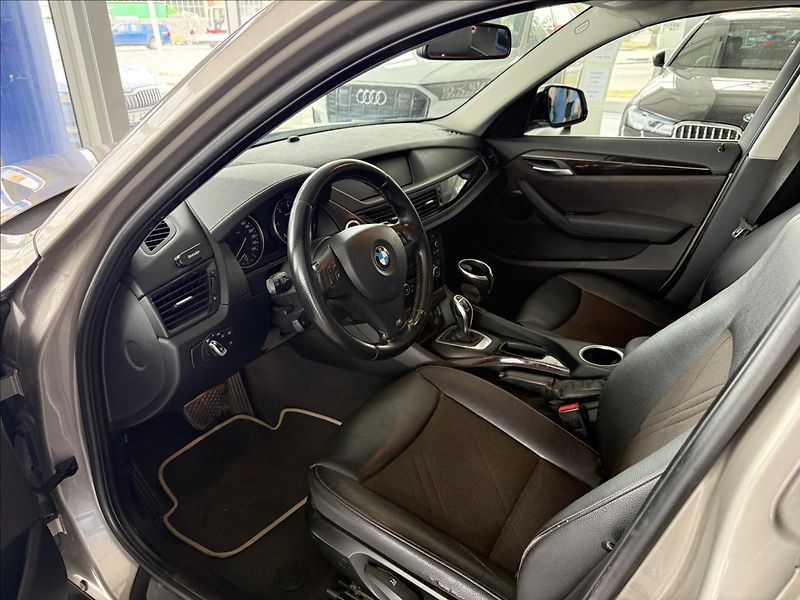 BMW X1 2,0   18d,105kW,TAŽNÉ - fotka 7 z 22