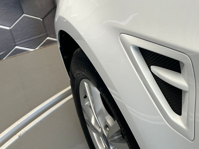 Ford S-MAX 2.5 Duratec FHEV TITANIUM - fotka 38 z 60