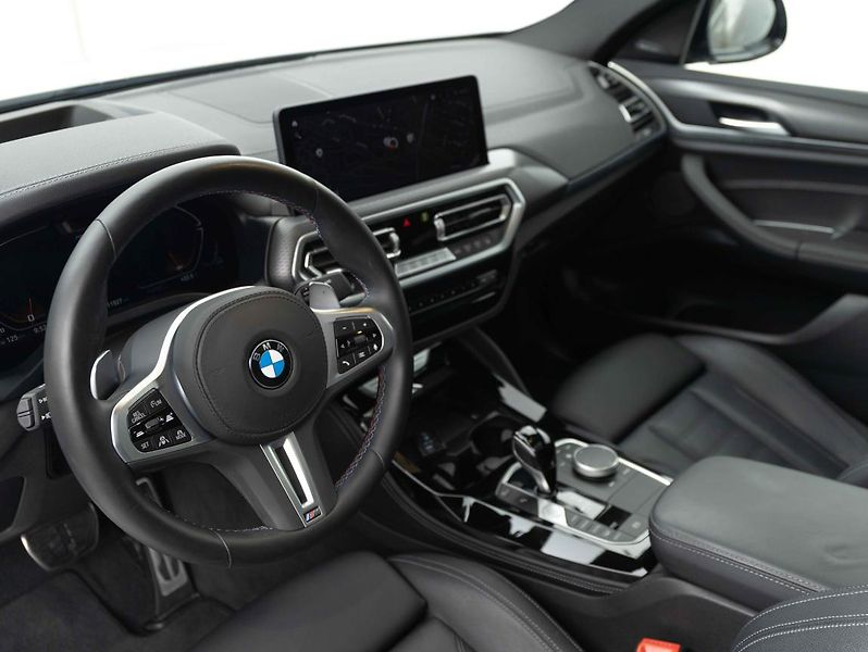 BMW X4 M40i - fotka 11 z 23