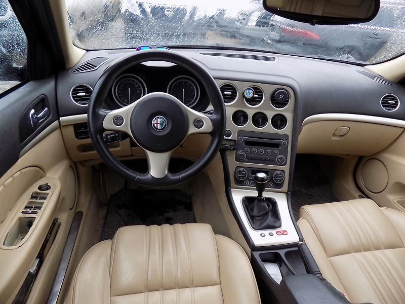 Alfa Romeo 159 3,2 JTS 191 KW  Q4 SPORTWAGON - fotka 21 z 40