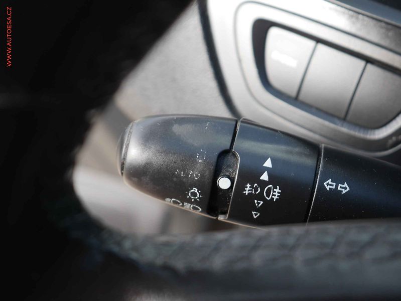 Citroën C5 (2012) 2.0 HDi, AC, kožený in. - fotka 15 z 19