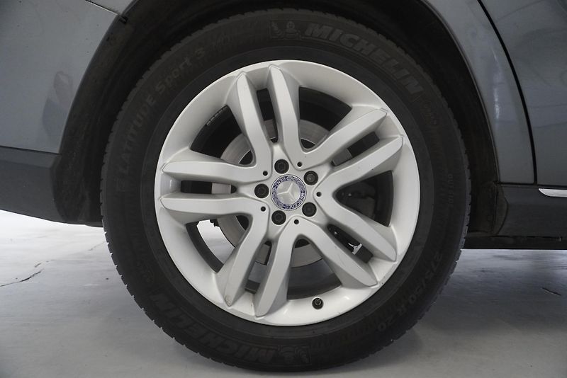 Mercedes-Benz GLS (2017) GLS  350 SUV 4MATIC 9G-TRONIC - fotka 32 z 33