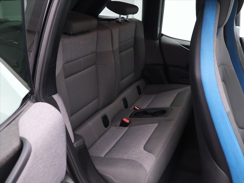 BMW i3 94Ah 75kW Kamera - fotka 13 z 32