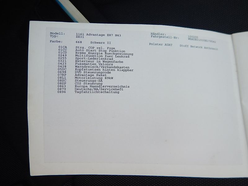 BMW Řada 1 116i, KLIMA, SERVISKA - fotka 25 z 29