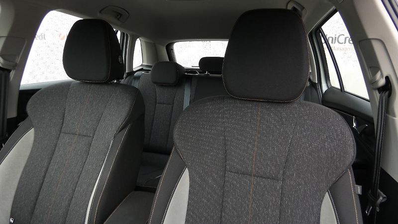 Škoda Kamiq 1.0 TSI Style DSG - fotka 7 z 22