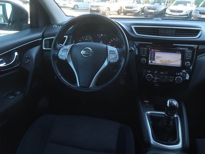 Nissan Qashqai (2016) 1.2 DIG-T, Serv.kniha, Navi - fotka 7 z 18