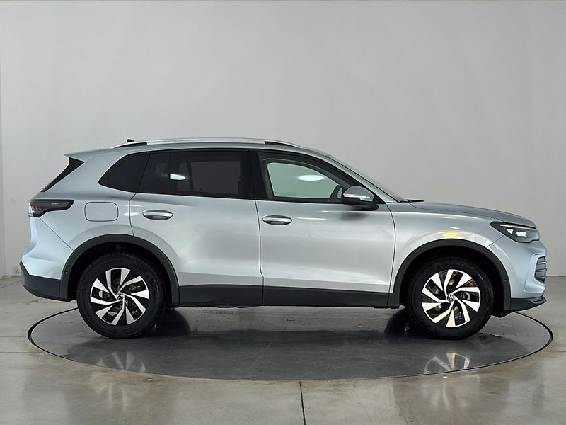Volkswagen Tiguan Life - fotka 16 z 31