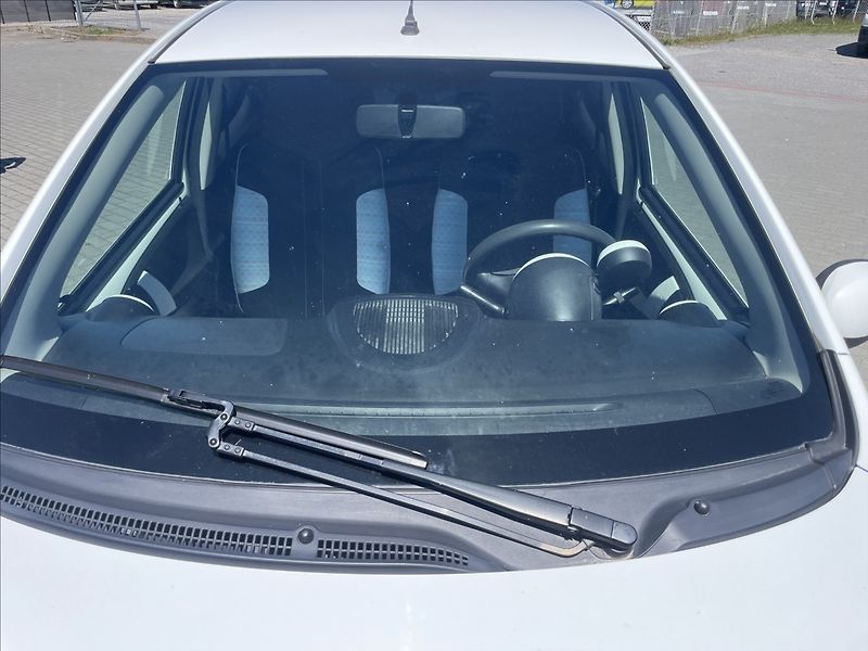 Citroën C1 1,0 i 50kw CZauto Klima ESP EU - fotka 25 z 31
