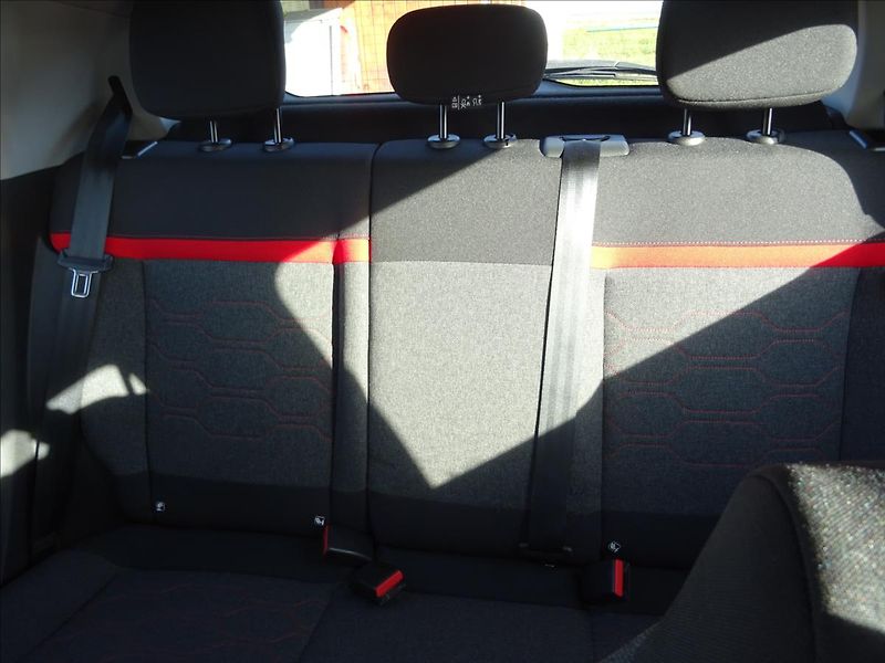 Citroën C3 1,2 PureTech 60 kW - fotka 21 z 30