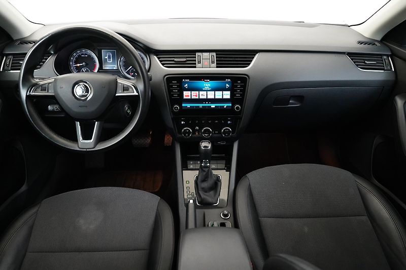 Škoda Octavia - fotka 5 z 30