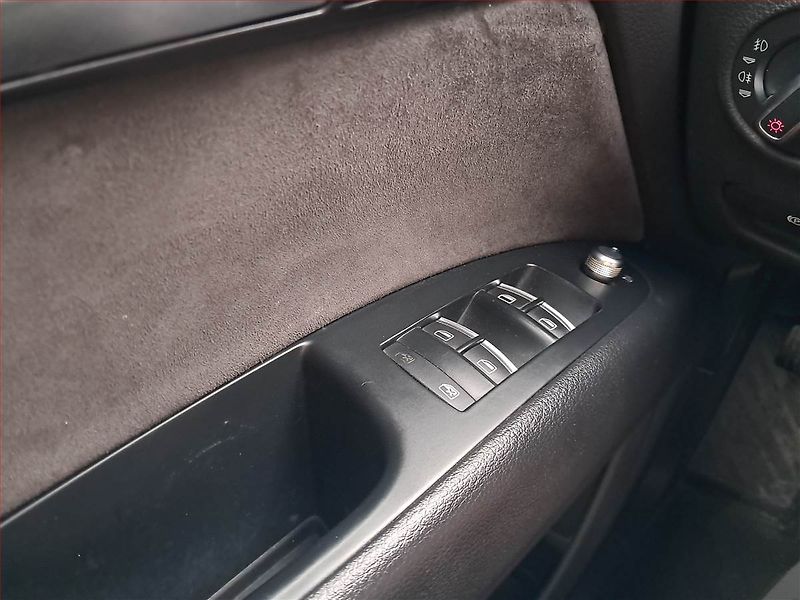 Audi Q7 (2014) 3.0 TDI, 4X4, Automat, Navi - fotka 16 z 17