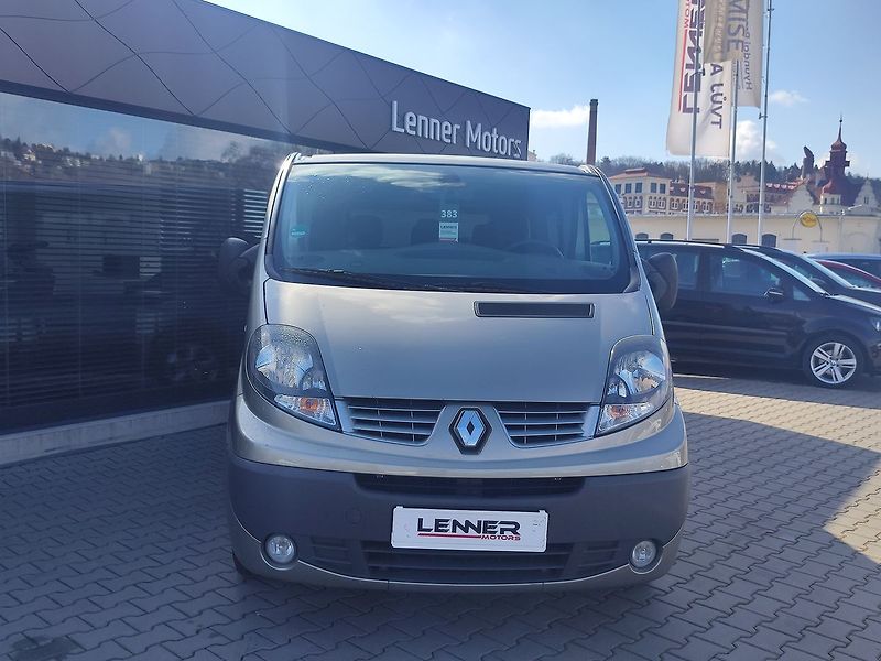 Renault Trafic 2.0 DCi/84kW Passenger - fotka 2 z 27