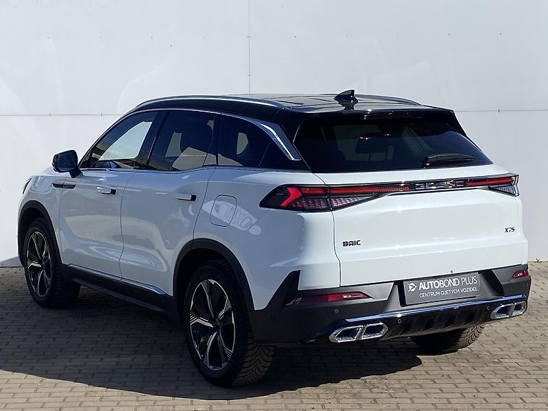 BAIC X7 1.5T 130kW 7DCT 4x2 ALL IN - fotka 7 z 27