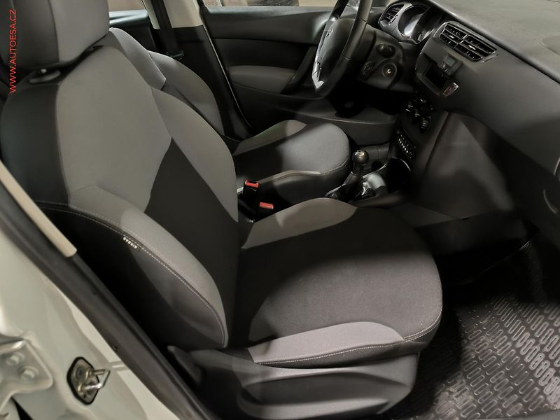 Citroën C3 (2012) 1.1i, ČR, AC - fotka 12 z 16