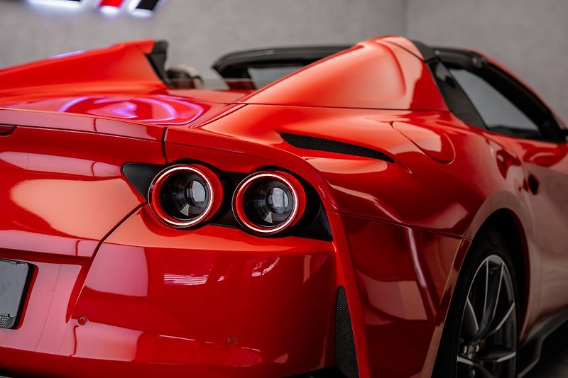 Ferrari 812 GTS, lift, karbon, CZ - fotka 37 z 40