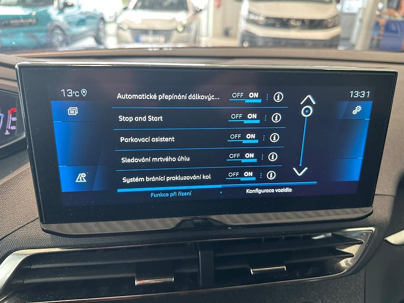 Peugeot 3008 (2023) 1.2PureTech,AllurePack130HP,ČR - fotka 13 z 20