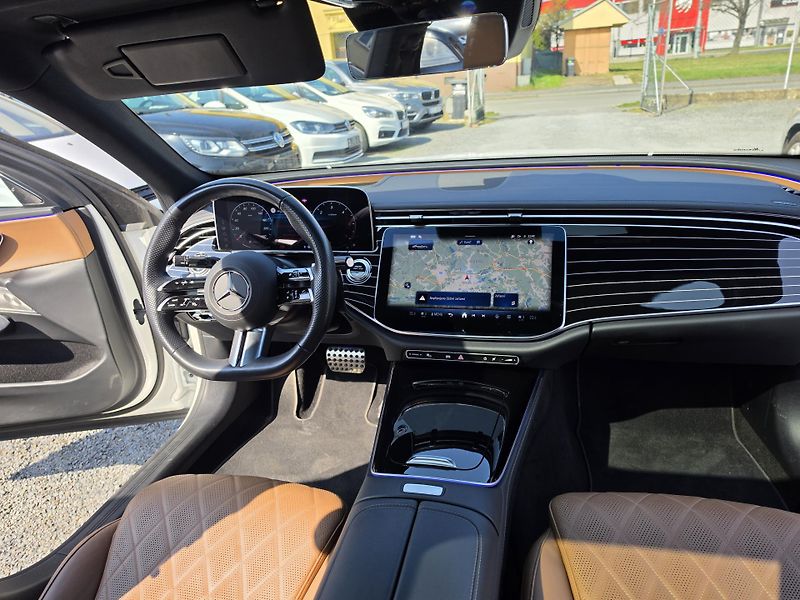 Mercedes-Benz Třídy E 220CDI AMG Nappa Burmester 4D - fotka 11 z 21