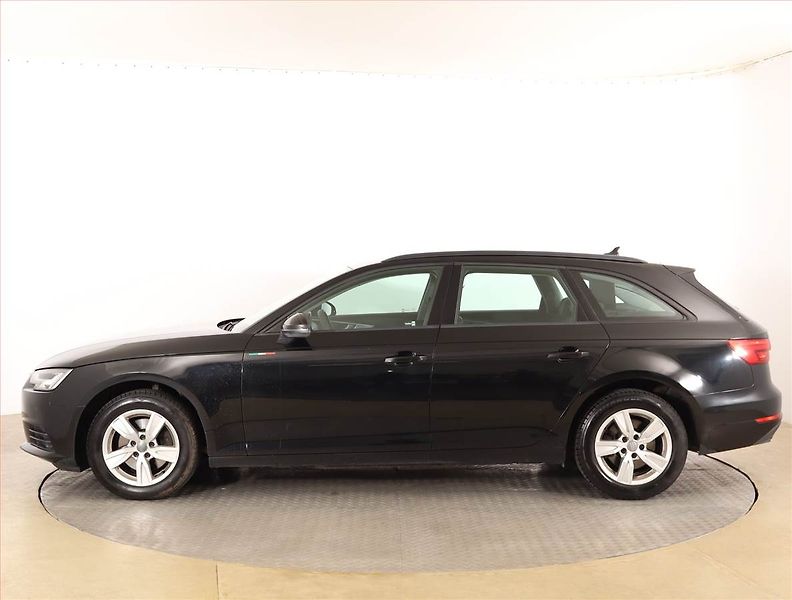 Audi A4 (2017) 2.0 TDI, Serv.kniha, Navi - fotka 3 z 16