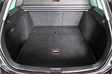 Volkswagen Golf (2012) Highline 2.0 TDI, Xenony - náhled 14