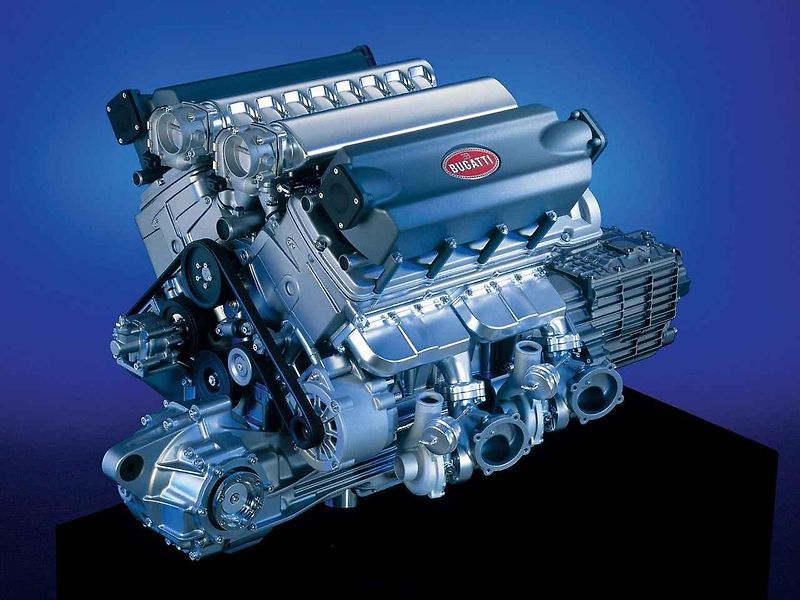 Motor Bugatti W18.