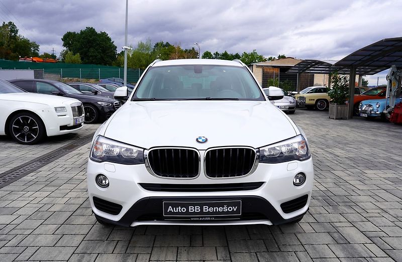 BMW X3 2.0d xDrive/manuál/navi/ČR - fotka 1 z 38