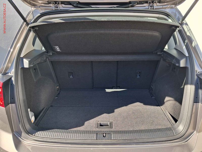 Volkswagen Golf Sportsvan (2015) 1.4 TSi, 1.maj,ČR, AC, tempo - fotka 7 z 18