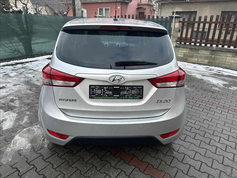 Hyundai ix20 1,6 AUTOMAT 1.majitel - fotka 6 z 23