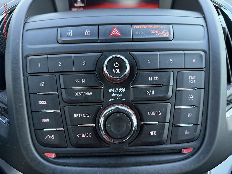 Opel Zafira (2016) 1.4 i, ČR, servis.kniha - fotka 16 z 18