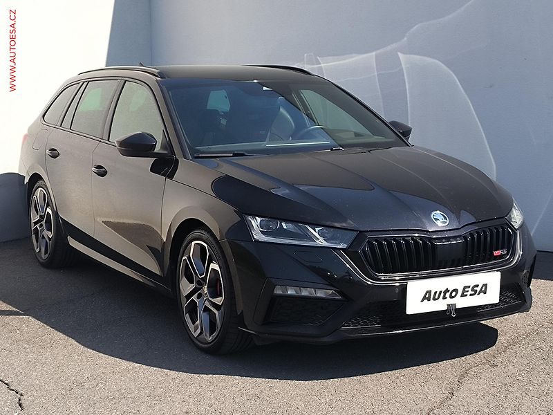 Škoda Octavia (2022) 2.0 TSi, RS, panor, Webasto - fotografie inzerátu