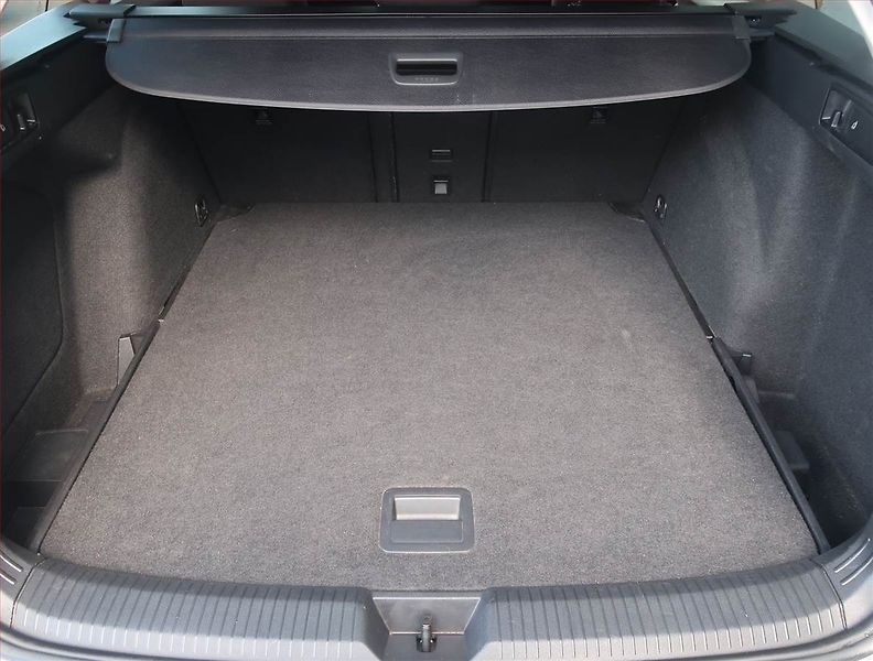 Volkswagen Golf (2021) Life 2.0 TDI, Navi, Tempomat - fotka 13 z 15