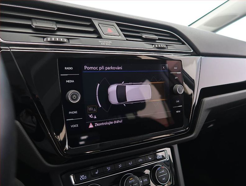 Volkswagen Touran (2022) Comfortline 2.0 TDI, Automat - fotka 19 z 20