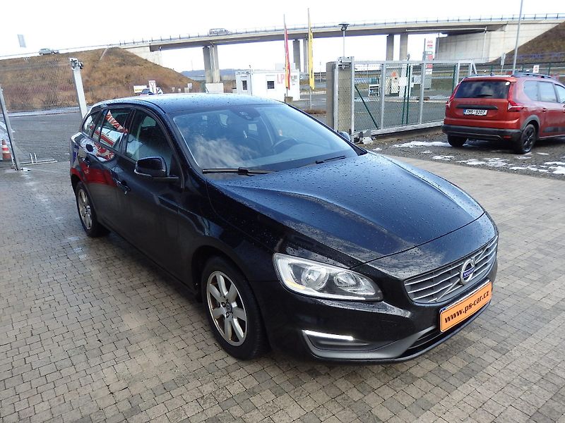 Volvo V60 2.0 D DIGI. KLIMA, ZÁLOHOVÁNO - fotka 3 z 17