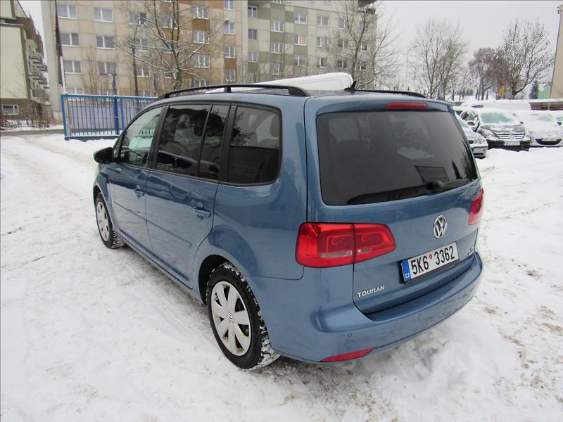Volkswagen Touran 1,2 TSI 77kW 7 míst - fotka 6 z 25