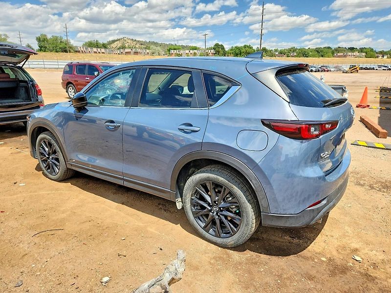 Mazda CX-5 (2024) Auto na cestě - fotka 2 z 13