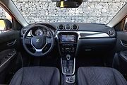 Suzuki Vitara hybrid při první jízdě v českém prostředí