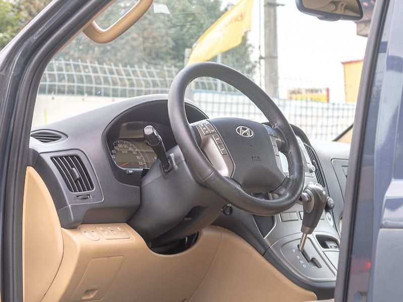 Hyundai H 1 (2015) ČR 2.5D 125KW mat – 8 SEDADEL - fotka 12 z 48