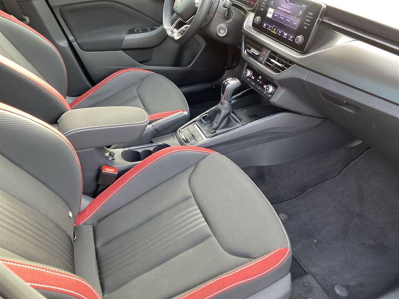 Škoda Kamiq (2023) 1.0 TSI DSG Monte Carlo - fotka 8 z 39