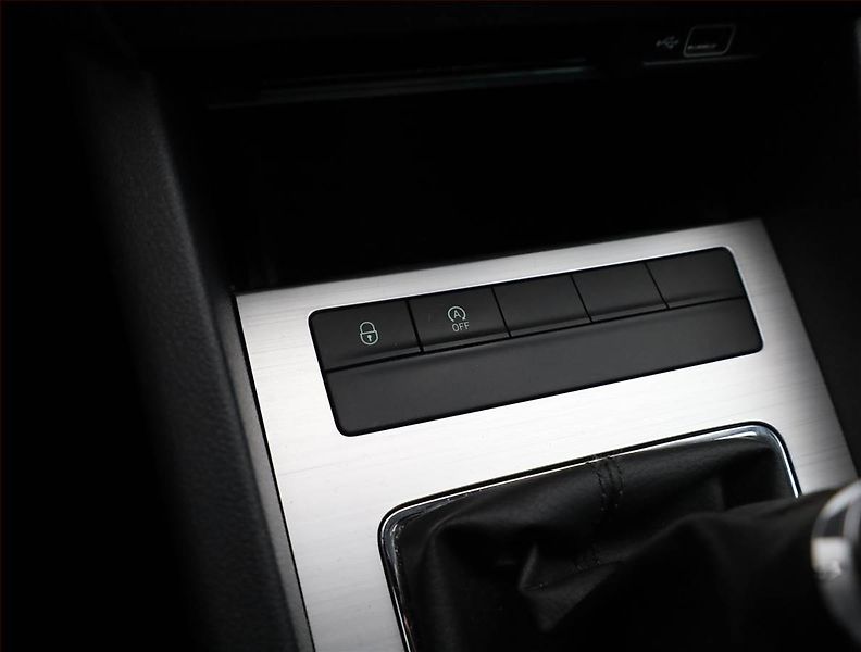 Škoda Octavia (2019) Ambition 1.6 TDI, Serv.kniha - fotka 16 z 19
